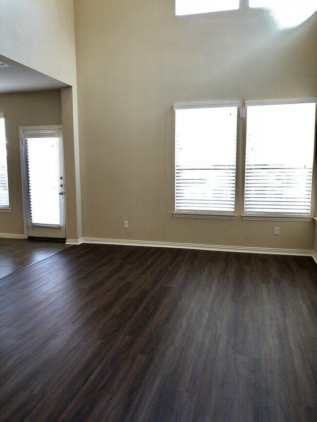 Foto del edificio - Beautiful 3 Bedroom Townhome, Plano, Texas!