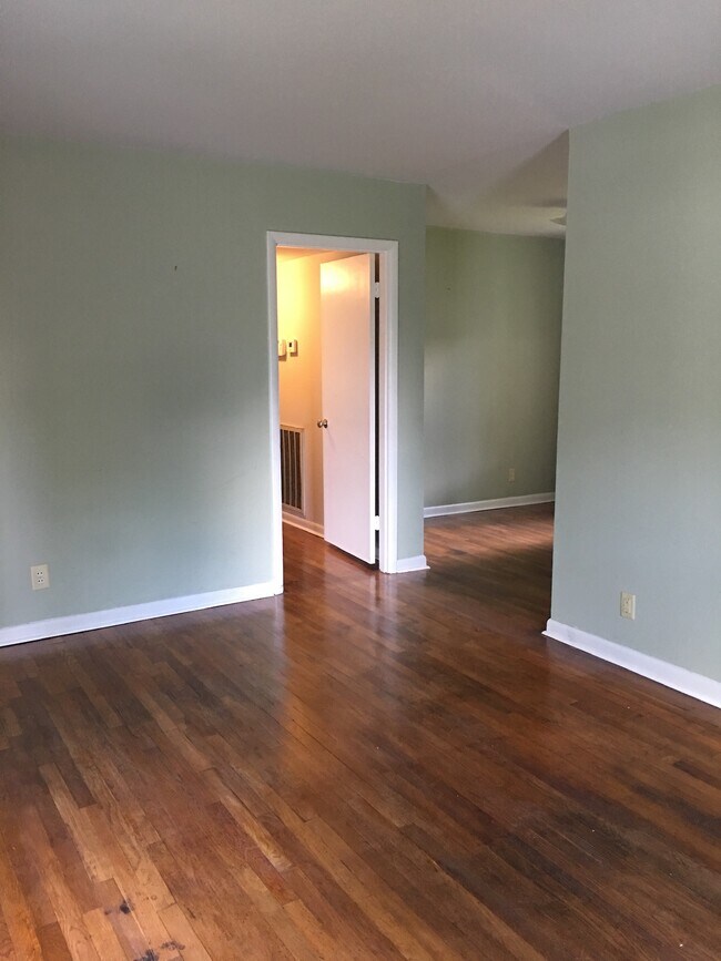 Foto del edificio - 4311 Arlington Rd NW