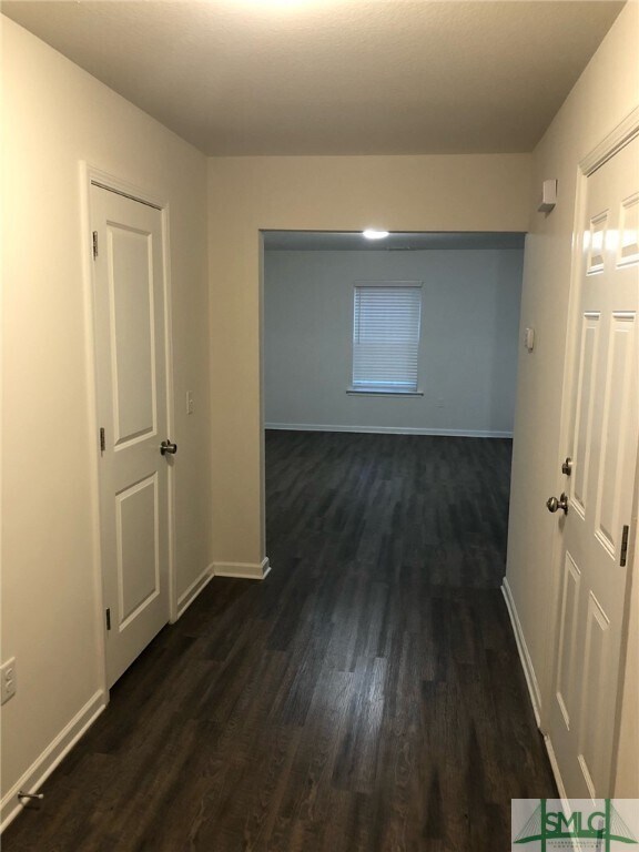 Building Photo - 138 Barfield Way