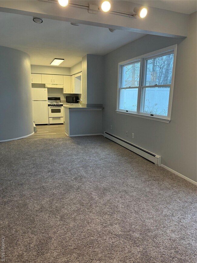 Foto del edificio - 5 Whitney Ln