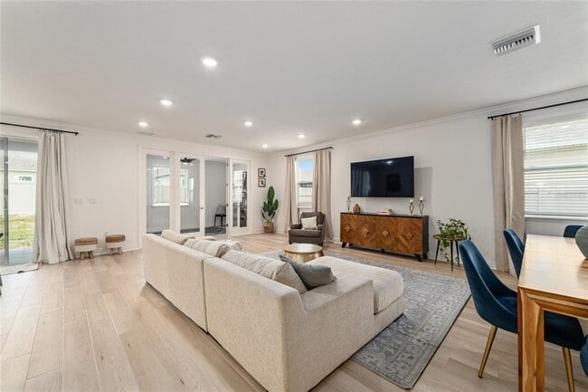 Foto del edificio - 24400 NW 12th Pl