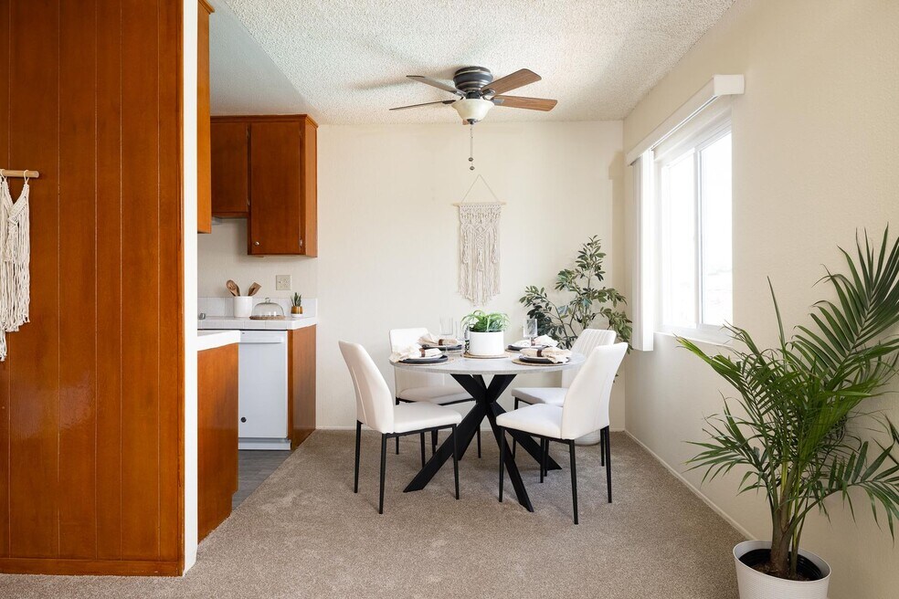Casa De Windsor - North Clairemont