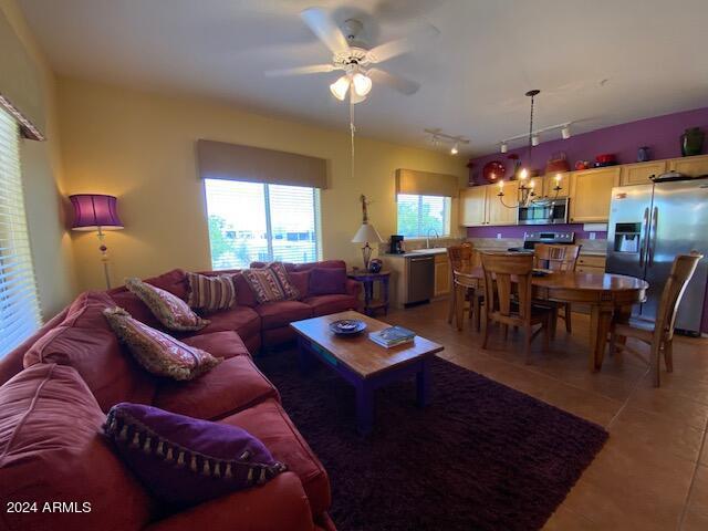 Building Photo - 16545 E Gunsight Dr