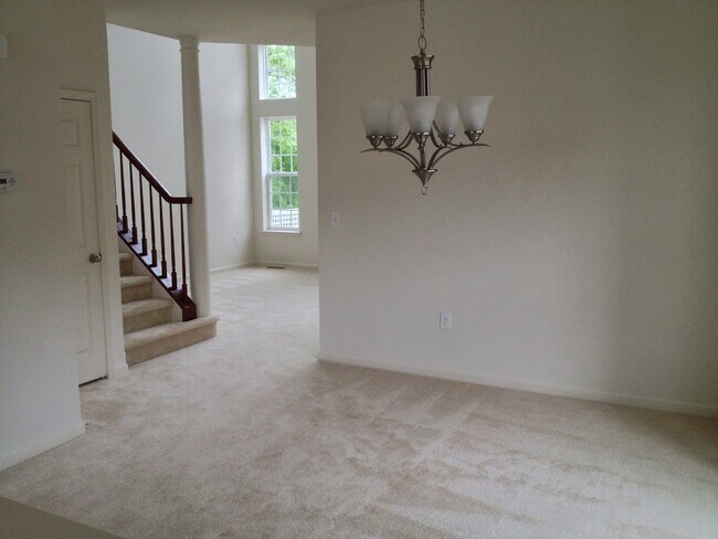 Foto del edificio - 2315 Berkshire Ln