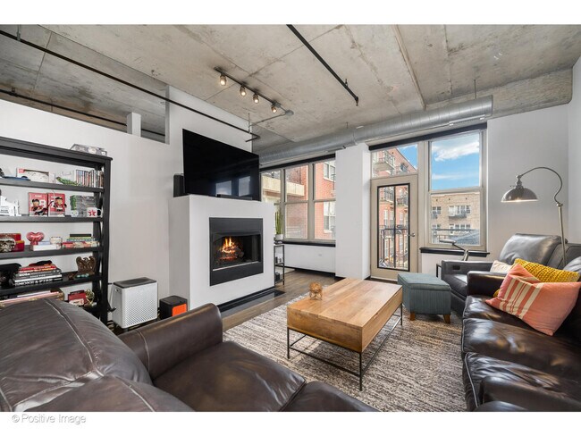 Foto del edificio - 6 S Laflin St