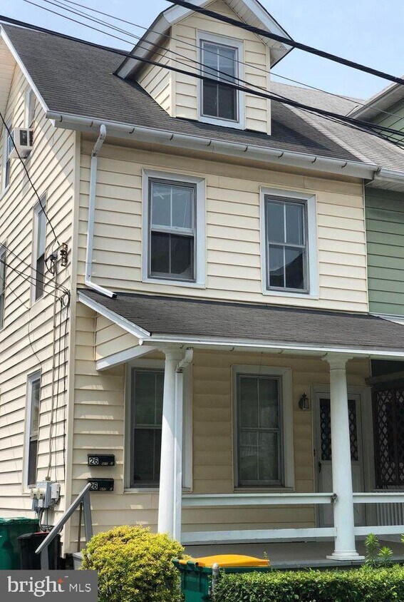 Primary Photo - 26 Central Ave
