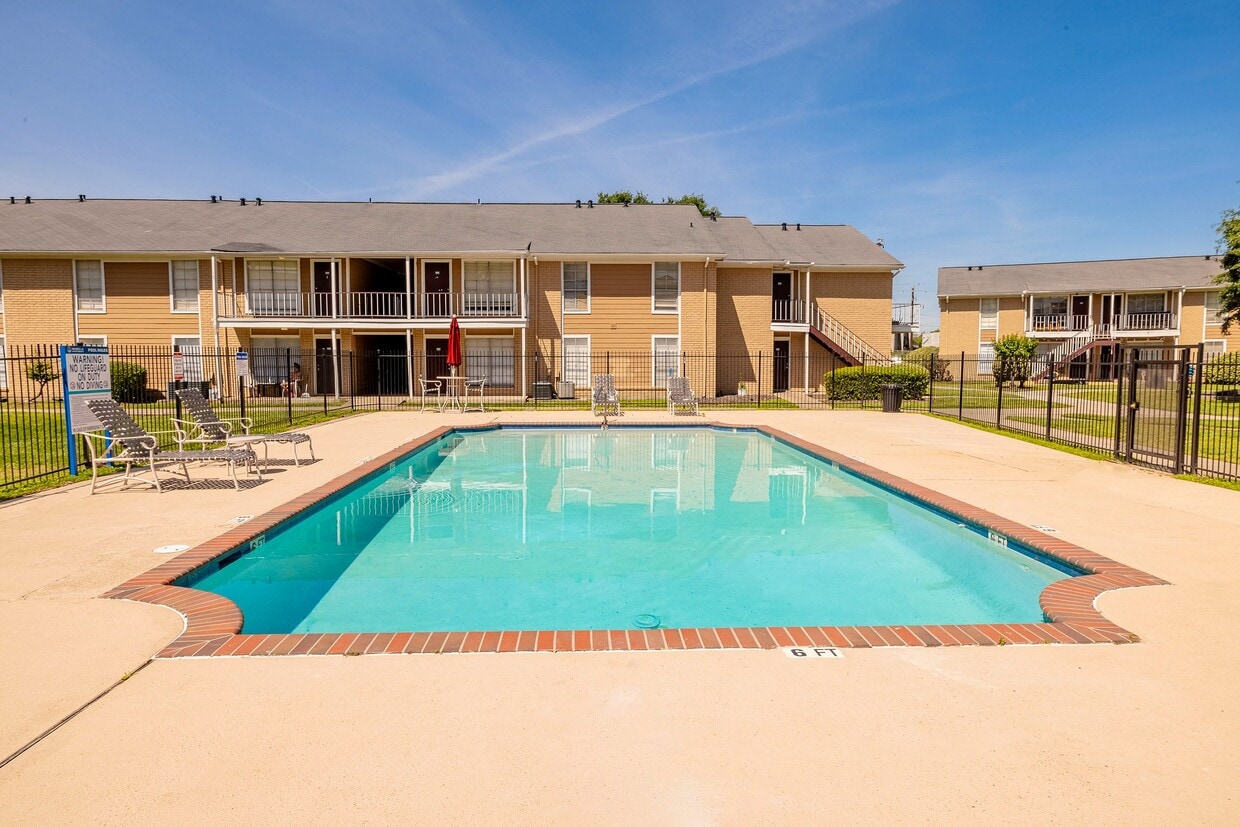 015BlueRoc_ParkatVittoria_EXAM_XS - The Park at Vittoria