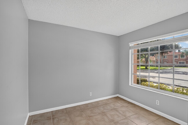 Building Photo - 9766 Kamena Cir