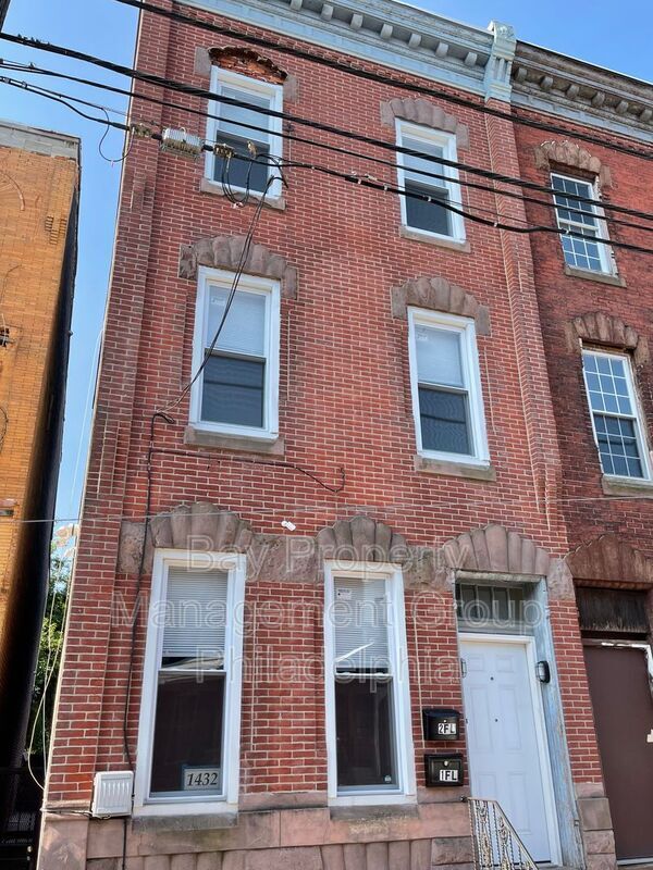 Building Photo - 1432 W Venango St