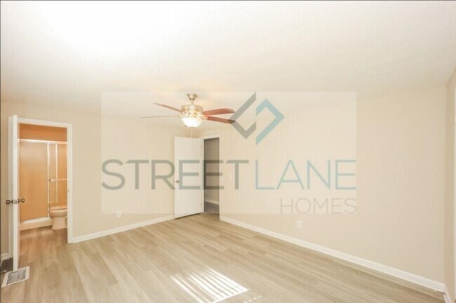 Foto del edificio - 5651 Bob White Ln