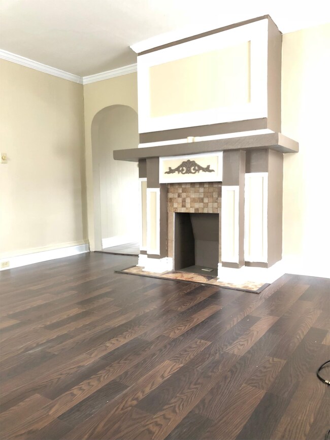 Foto del edificio - 894 Venetia Rd