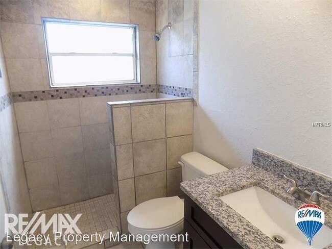 Building Photo - 3 br, 2 bath House - 2369 Roanoke Court
