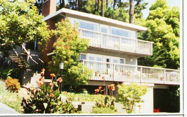 Primary Photo - 2223 Centro St E