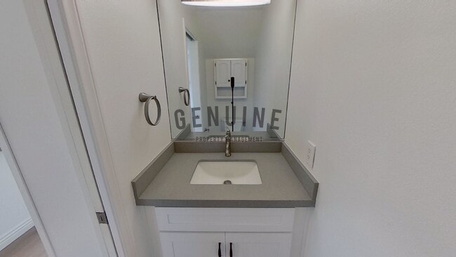 Building Photo - COMING SOON: Beautiful 3BD 3.5BA Townhome ...