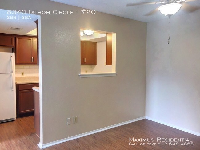 Foto del edificio - 8340 Fathom Cir