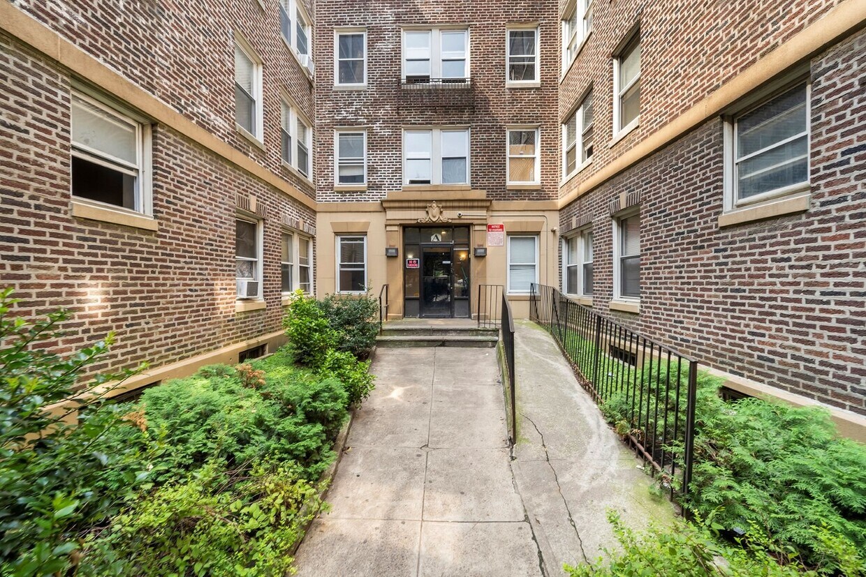 Primary Photo - 1849 N 18th Street