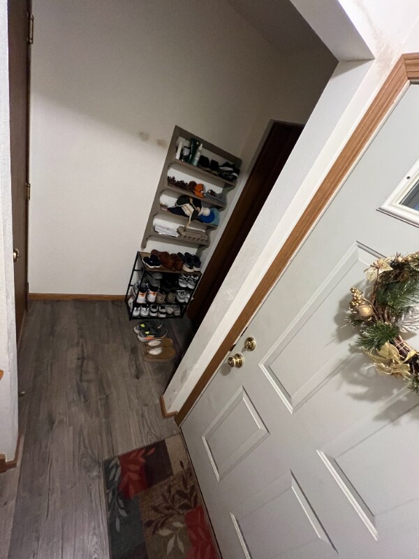 Foto del edificio - 611 Barrington Ct