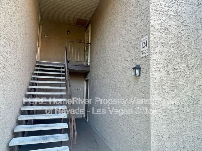 Building Photo - 5206 River Glen Dr