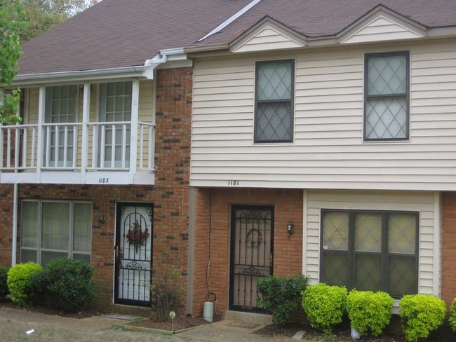 Building Photo - Meadowlark Townhomes