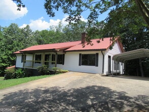 Building Photo - 13 Hallmark Pl
