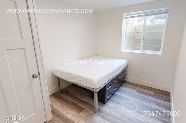 Foto del edificio - 943 Dewey Ave