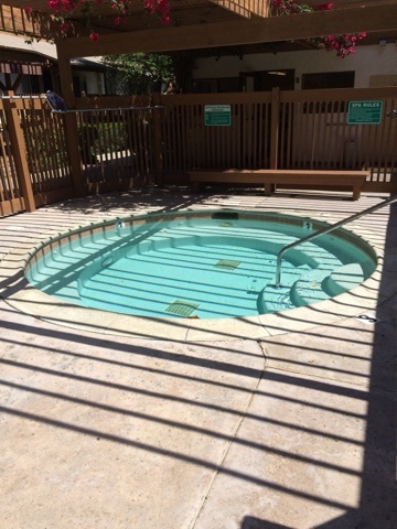 Jacuzzi - 6394 Rancho Mission Rd. Unit 111