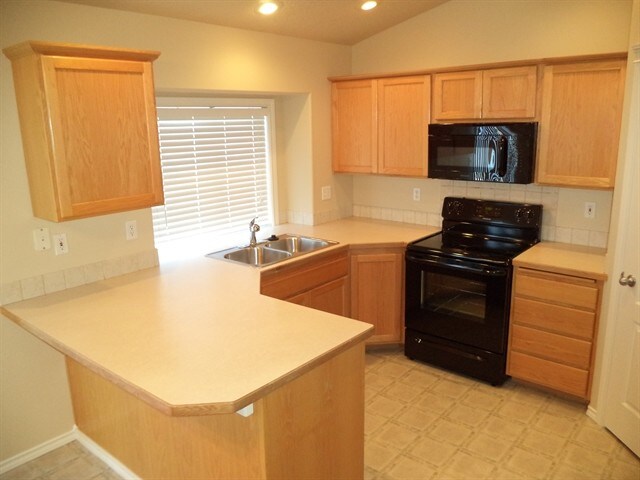 Foto del edificio - 879 S New Summer Ave