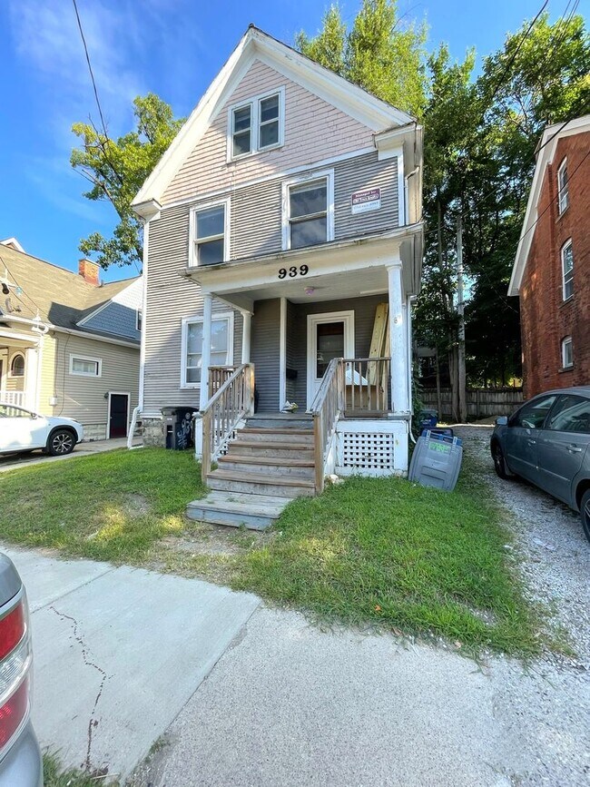 Foto del edificio - 939 Greenwood Ave