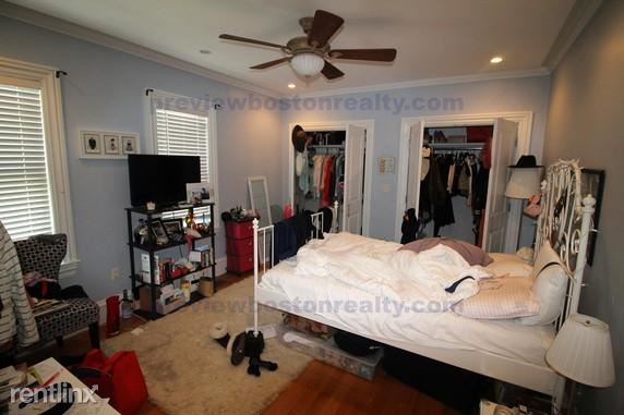 Building Photo - 53 Hobart St