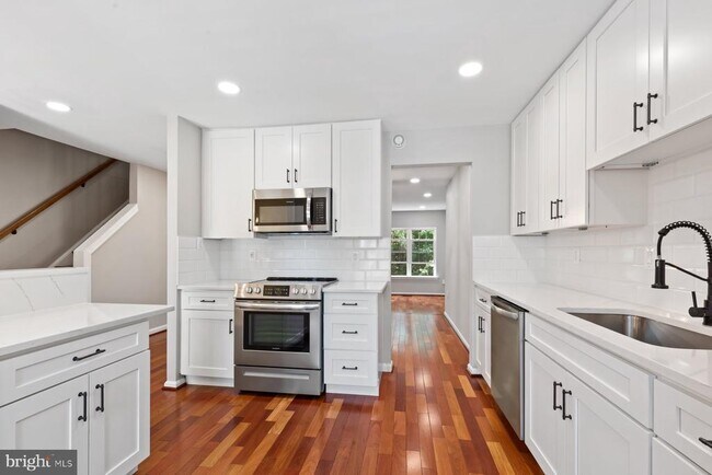 Foto del edificio - 6187 Green Hollow Ct