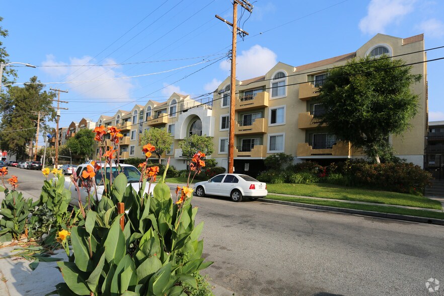 Windfaire Apartments Rentals North Hollywood, CA