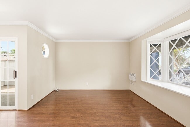 Foto del edificio - 12334 Moorpark St