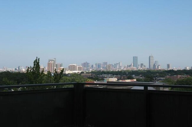 Foto del edificio - 1455 Commonwealth Ave