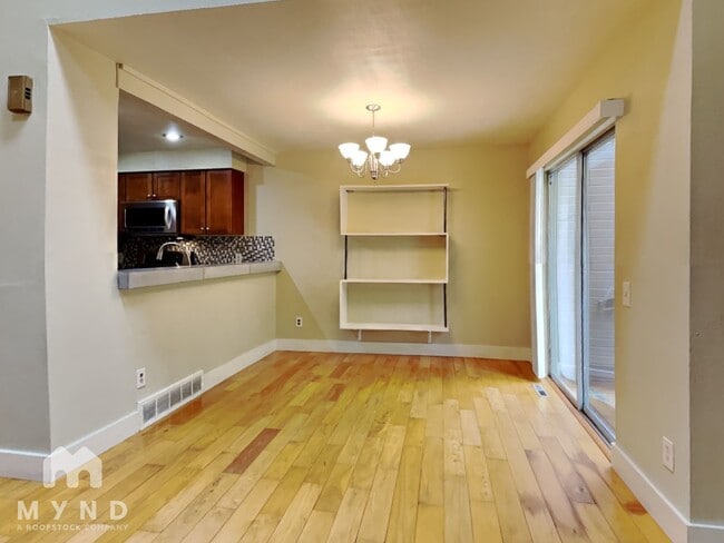 Foto del edificio - 2002 S Helena St