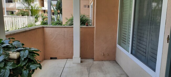 Front Patio - 3663 San Remo Dr