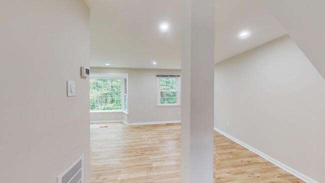 Dinning Room/Kitchen - 6542 Birchleigh Way