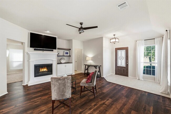 Foto del edificio - 9905 Cottontail Ln