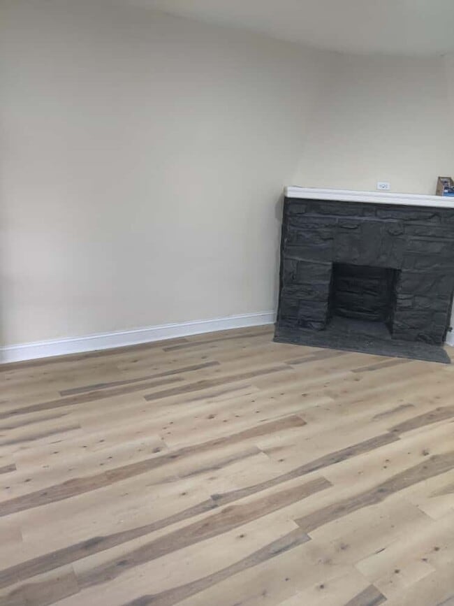 Building Photo - 6618 Malvern Ave