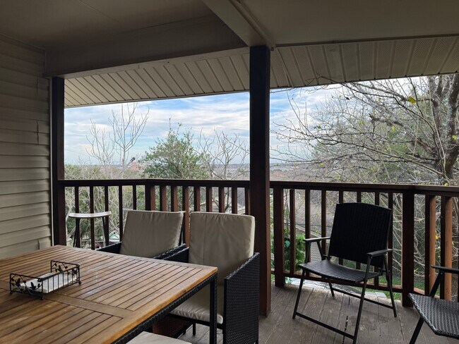 Foto del edificio - 791 Moonglow Ave