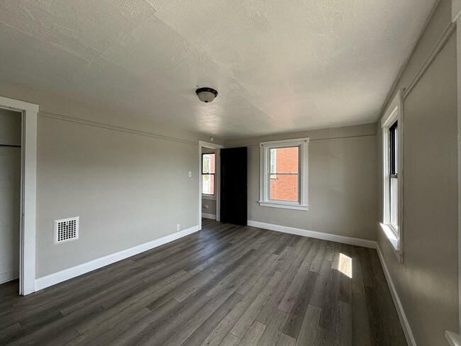 Foto del edificio - 929 Vankirk St