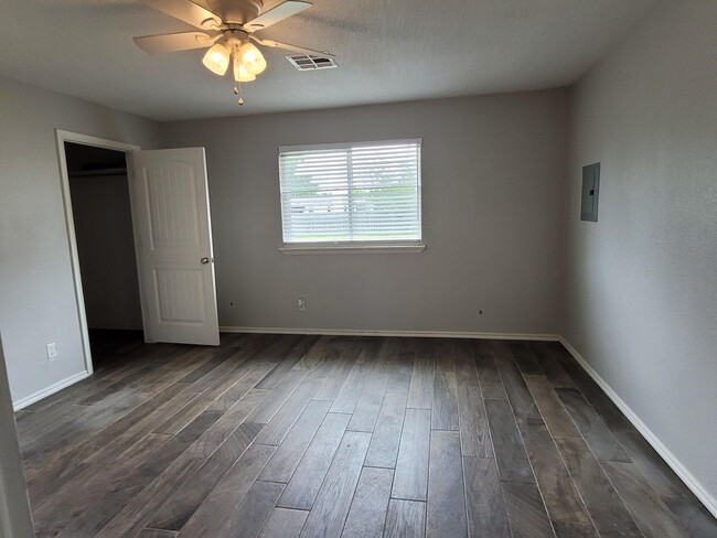 Foto del edificio - 1 bedroom apartment in Edmond, OK with cen...