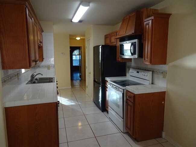 Building Photo - 524 Northstar Dr