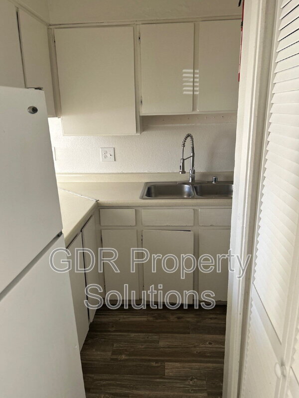 Building Photo - 3505 Tyson Pl NE