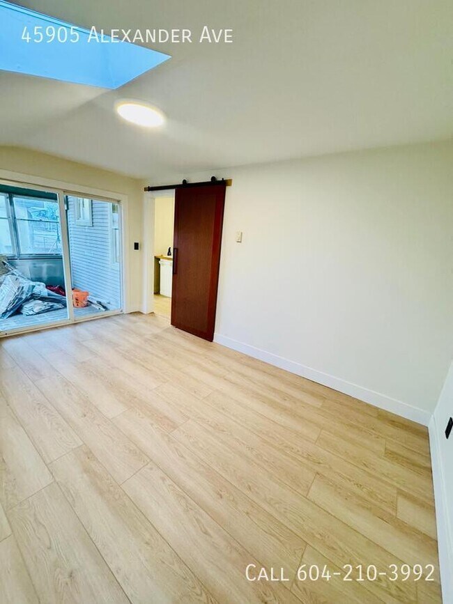 Photo du bâtiment - Newly Renovated Cozy Home