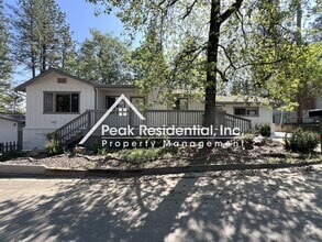 Building Photo - 3173 Ridge Ct