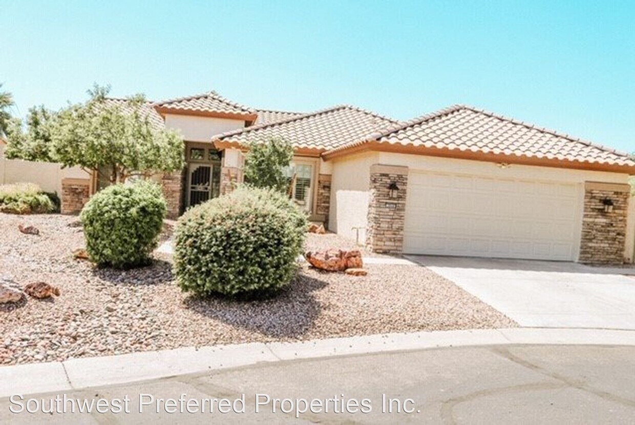 Primary Photo - 2 br, 2 bath House - 3048 N. 152nd Dr.