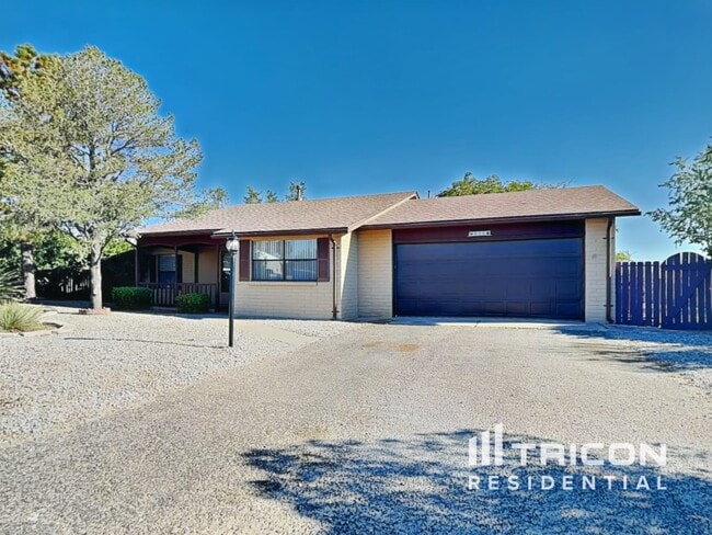 Building Photo - 856 Rodeo Loop SE