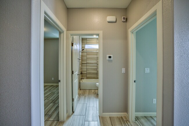 Foto del edificio - 11491 Summer Dr