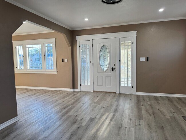 Foto del edificio - 3719 McKenzie St