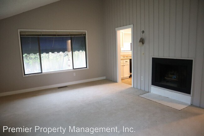 Building Photo - 3 br, 2 bath House - 5323 NW Cherry Street, E